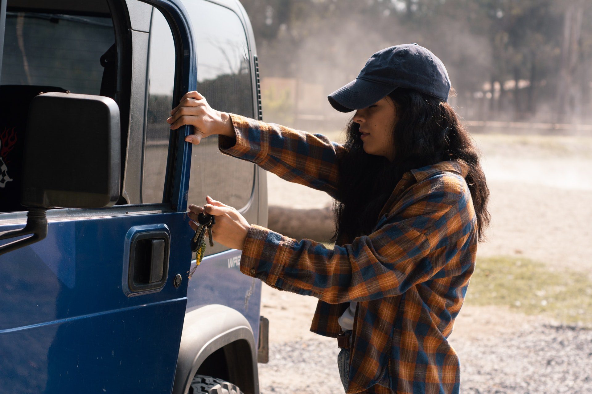 pexels-los-muertos-crew-8447733 Repair Door Jams